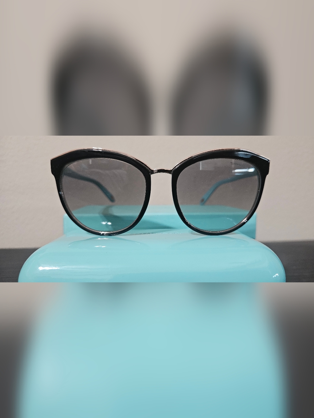 Tiffany & Co Oversized Cat Eye Sunglasses Black w/ Case Box Receipt Authentic - Picture 3 of 6